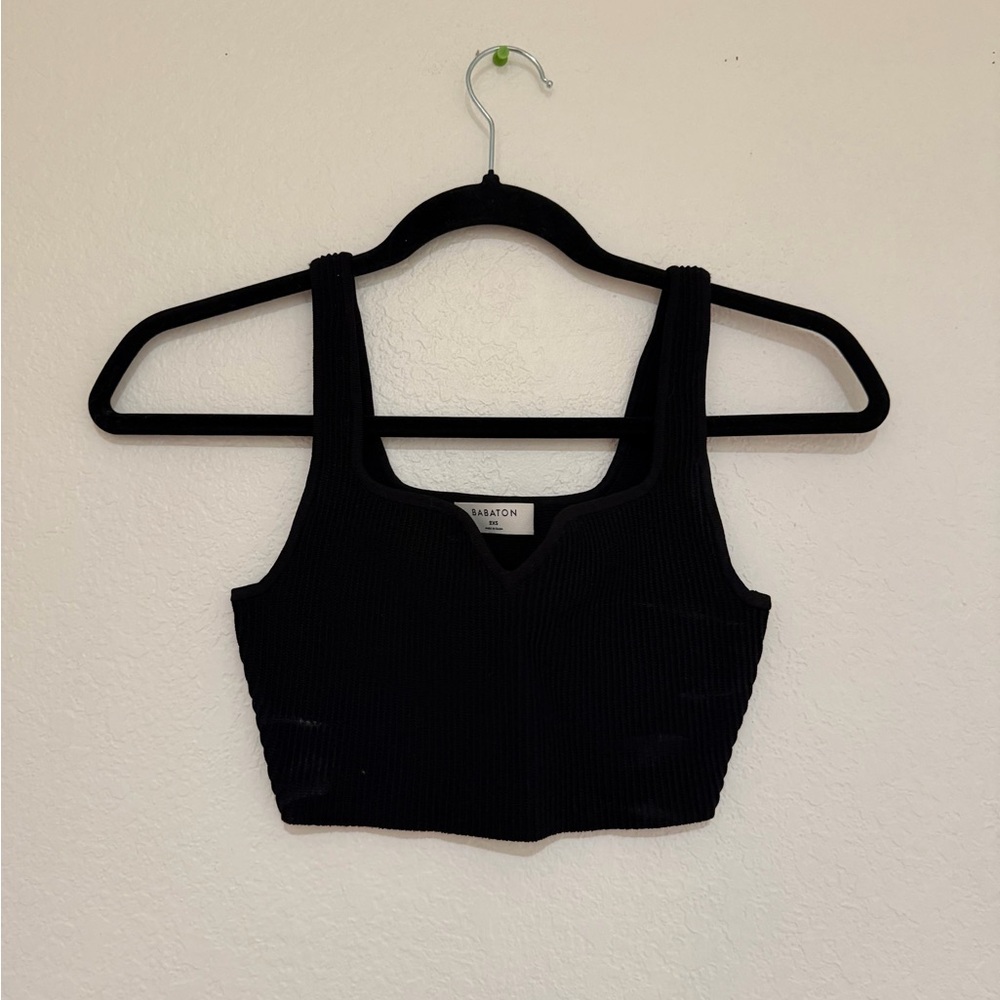 Black Ribbed Crop Top |